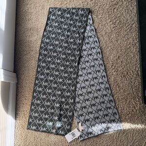 Michael Kors Black and Gray Patterned Scarf